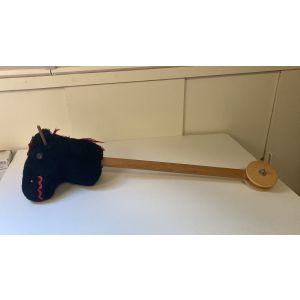 oud antiek vintage stokpaardje